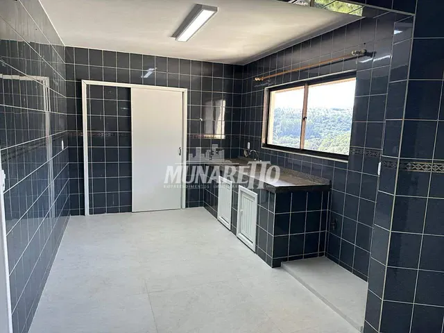 Apartamento com 172m² 3 quartos e 3 banheiros, à venda, no bairro Centro em Concórdia