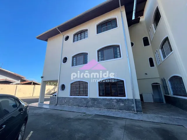 Apartamento com 10m² 1 quarto e 1 banheiro, à venda, no bairro Martin de Sá em Caraguatatuba