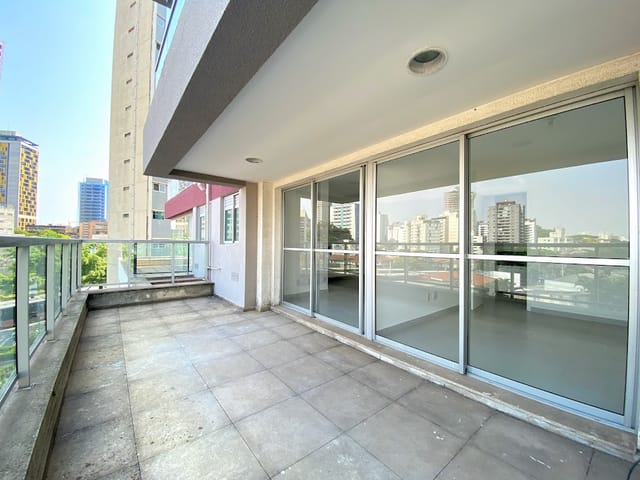 Foto do Apartamento - Apartamento tipo Garden à 40 metros do metrô Vila Madalena com 1 quarto, 1 vaga de garagem e varanda | Vista Livre