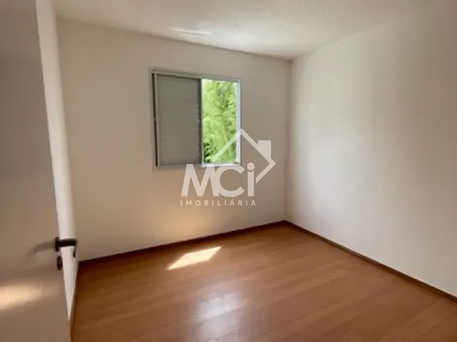 Apartamento 2 quartos e 1 banheiro, à venda, no bairro Areal em Pelotas