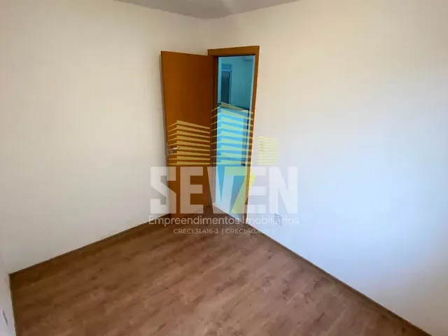 Apartamento 2 quartos e 1 banheiro, para alugar, no bairro Parque União em Bauru