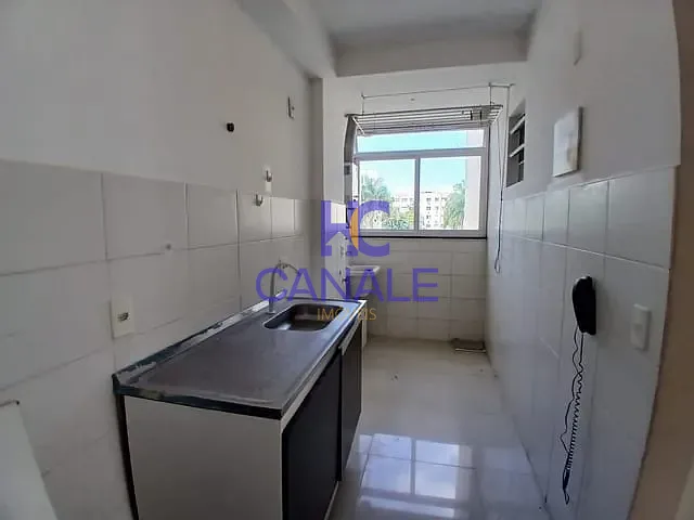 Apartamento com 53m² 3 quartos e 1 banheiro, à venda ou para alugar, no bairro Vargem Pequena em Rio de Janeiro