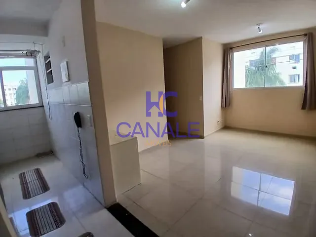 Apartamento com 53m² 3 quartos e 1 banheiro, à venda ou para alugar, no bairro Vargem Pequena em Rio de Janeiro