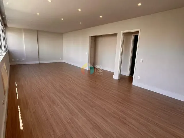 Apartamento com 140m² 4 quartos e 3 banheiros, para alugar, no bairro Ipanema em Rio de Janeiro