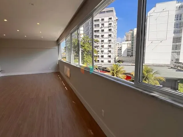Apartamento com 140m² 4 quartos e 3 banheiros, para alugar, no bairro Ipanema em Rio de Janeiro
