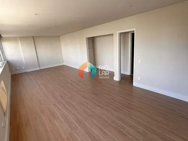 Apartamento com 140m² 4 quartos e 1 banheiro, à venda, no bairro Ipanema em Rio de Janeiro