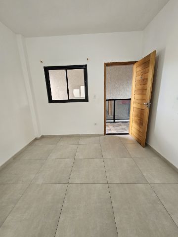 Foto do Apartamento - APARTAMENTO 45m² -  LOCAÇÃO - 2 DORM + SALA COM SACADA + CZ + WC - ÓTIMA LOCALIZAÇÃO - ÁGUA RASA - SP | Rocha Marqueze Imóveis