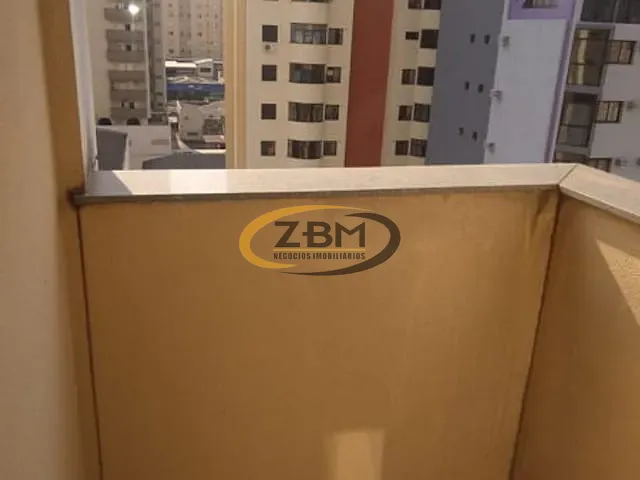 Apartamento com 90m² 2 quartos e 2 banheiros, para alugar, no bairro Centro em Londrina