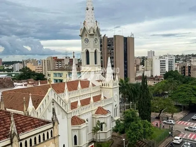 Apartamento com 128m² 3 quartos e 3 banheiros, à venda, no bairro Centro em Uberaba