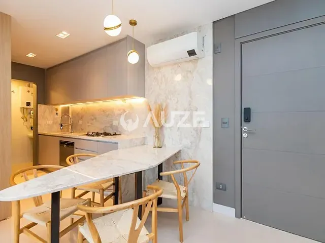 Apartamento com 60m² 1 quarto e 2 banheiros, à venda, no bairro Cabral em Curitiba