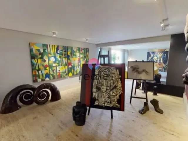Apartamento com 245m² 4 quartos e 3 banheiros, à venda, no bairro Santo Antônio em Belo Horizonte