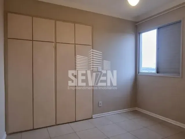Apartamento 2 quartos e 1 banheiro, à venda, no bairro Jardim América em Bauru