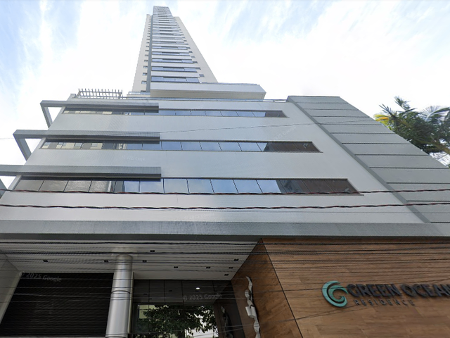 Apartamento com 129m² 3 quartos e 4 banheiros, à venda, no bairro Centro em Balneário Camboriú