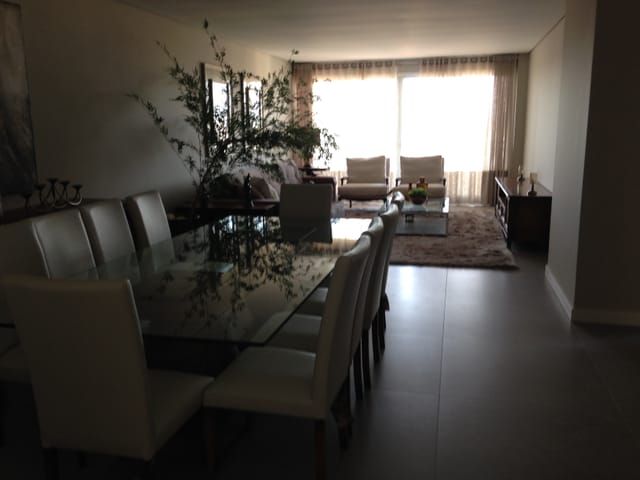 Apartamento com 325m² 3 quartos e 5 banheiros, à venda, no bairro Jardim Carvalho em Ponta Grossa