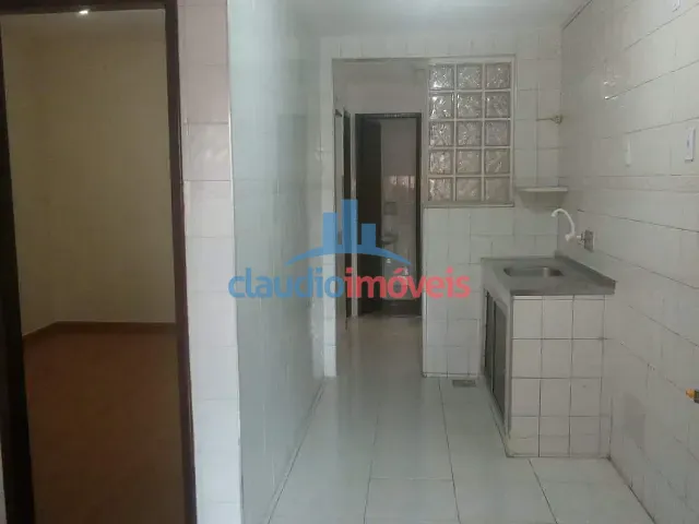 Apartamento 3 quartos e 2 banheiros, para alugar, no bairro Aterrado em Volta Redonda