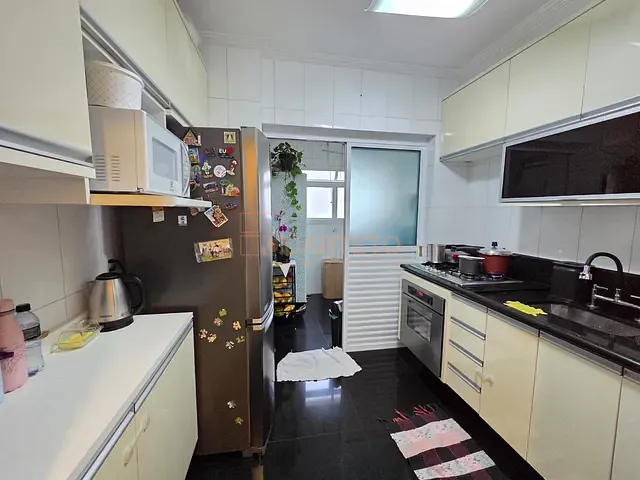 Apartamento 3 quartos e 2 banheiros, à venda, no bairro Vila Romana em São Paulo
