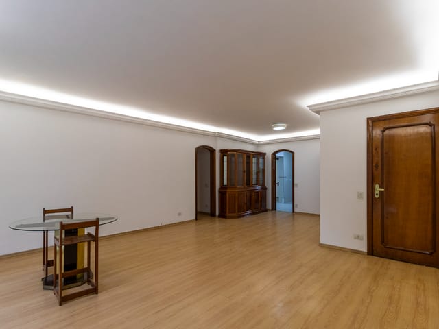 Apartamento com 172m² 3 quartos e 4 banheiros, à venda, no bairro Moema em São Paulo