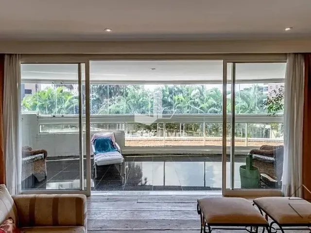 Apartamento com 366m² 4 quartos e 5 banheiros, à venda, no bairro Alto da Lapa em São Paulo