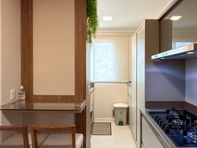 Apartamento com 240m² 3 quartos e 3 banheiros, à venda, no bairro Meia Praia em Itapema