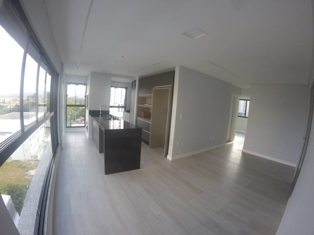 Apartamento com 163m² 3 quartos e 2 banheiros, à venda, no bairro Meia Praia em Itapema