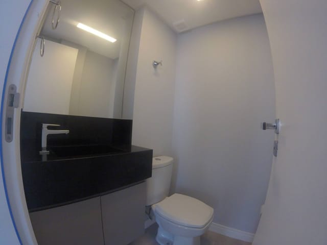 Apartamento com 163m² 3 quartos e 2 banheiros, à venda, no bairro Meia Praia em Itapema