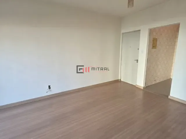 Apartamento com 82m² 2 quartos e 1 banheiro, à venda, no bairro Centro em Londrina