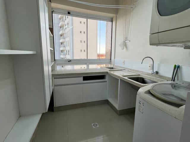 Apartamento com 270m² 3 quartos e 4 banheiros, à venda, no bairro Centro em Balneário Camboriú