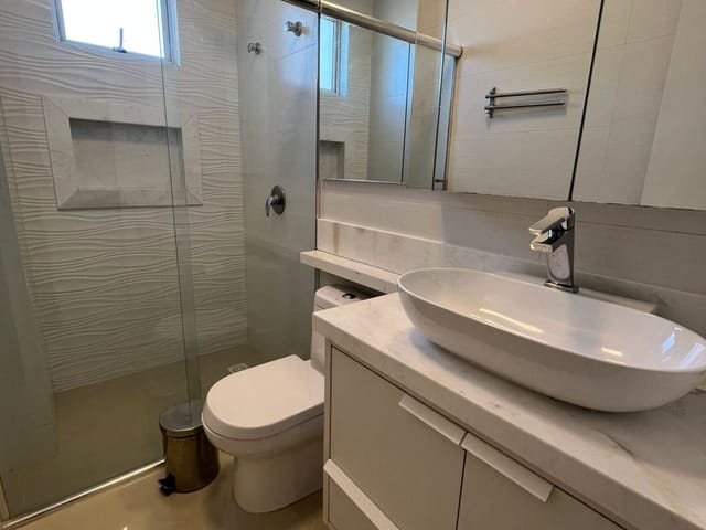 Apartamento com 270m² 3 quartos e 4 banheiros, à venda, no bairro Centro em Balneário Camboriú