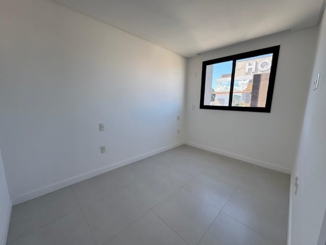 Apartamento com 70m² 2 quartos e 2 banheiros, à venda, no bairro Estados em Balneário Camboriú