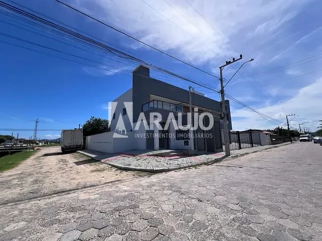 Apartamento com 68m² 2 quartos e 2 banheiros, à venda, no bairro Meia Praia em Navegantes