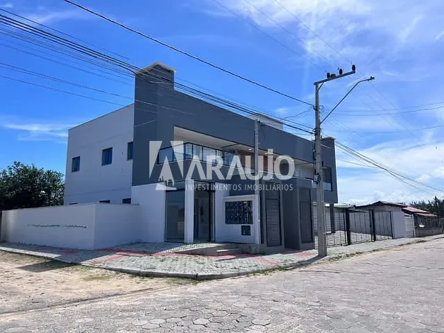 Apartamento com 68m² 2 quartos e 2 banheiros, à venda, no bairro Meia Praia em Navegantes