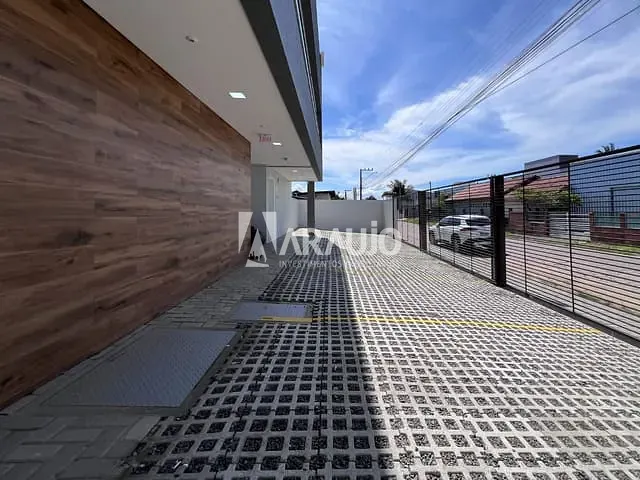 Apartamento com 68m² 2 quartos e 2 banheiros, à venda, no bairro Meia Praia em Navegantes
