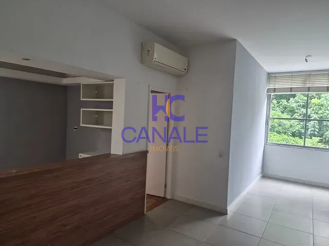 Apartamento com 72m² 2 quartos e 2 banheiros, à venda, no bairro Laranjeiras em Rio de Janeiro