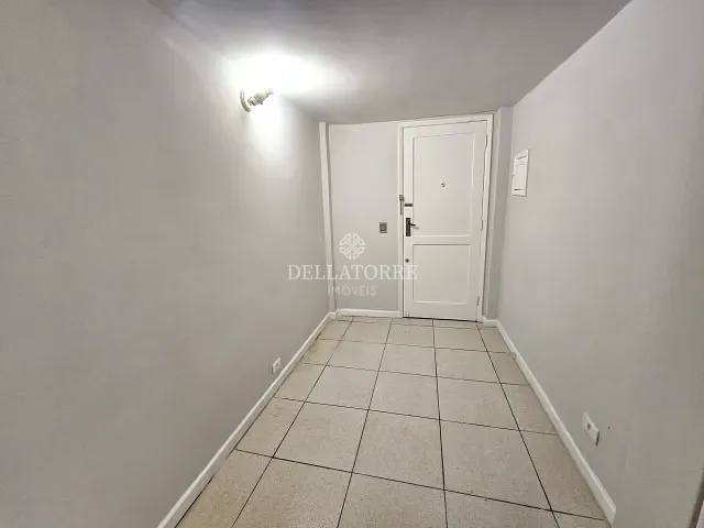 Apartamento 1 quarto e 1 banheiro, para alugar, no bairro Alto em Teresópolis