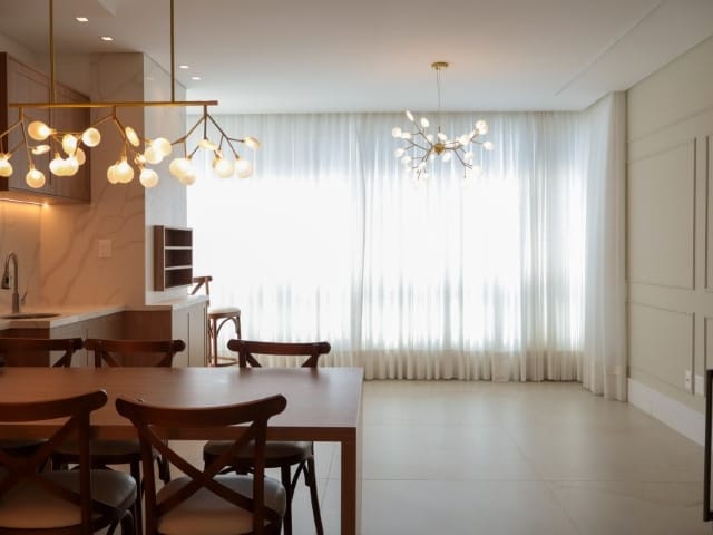 Apartamento com 130m² 3 quartos e 4 banheiros, à venda, no bairro Centro em Balneário Camboriú