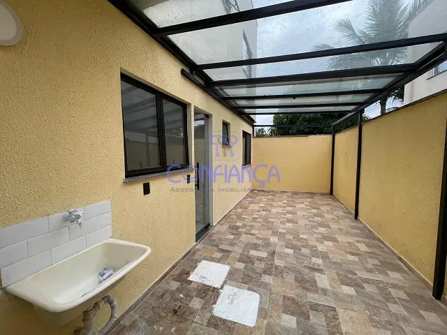 Apartamento 2 quartos e 1 banheiro, à venda, no bairro Guaratiba em Rio de Janeiro