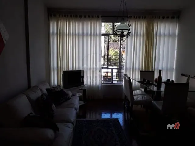 Apartamento à venda, no bairro Centro em Petrópolis