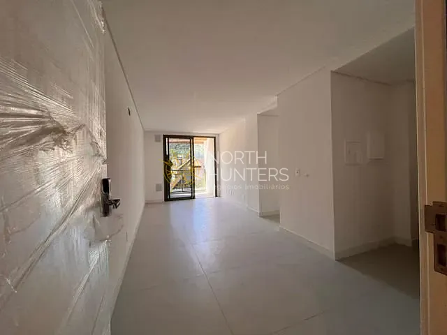 Apartamento 2 quartos e 3 banheiros, à venda, no bairro Jurerê em Florianópolis