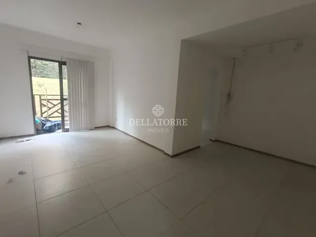 Apartamento 2 quartos e 2 banheiros, para alugar, no bairro Cascata Guarani em Teresópolis