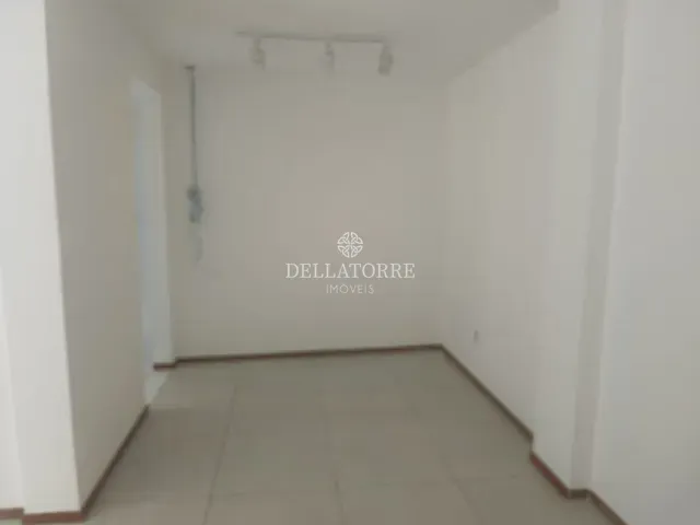 Apartamento 2 quartos e 2 banheiros, para alugar, no bairro Cascata Guarani em Teresópolis