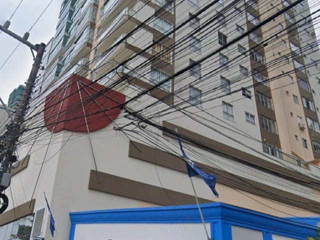 Apartamento com 332m² 4 quartos e 2 banheiros, à venda, no bairro Centro em Balneário Camboriú