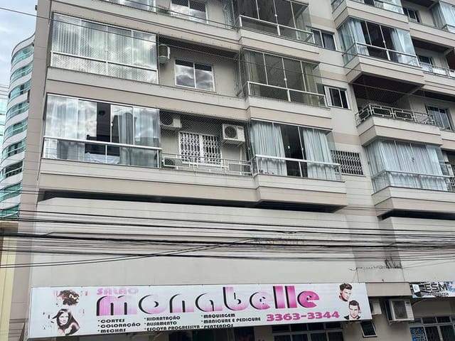 Apartamento com 165m² 3 quartos e 2 banheiros, à venda, no bairro Centro em Balneário Camboriú