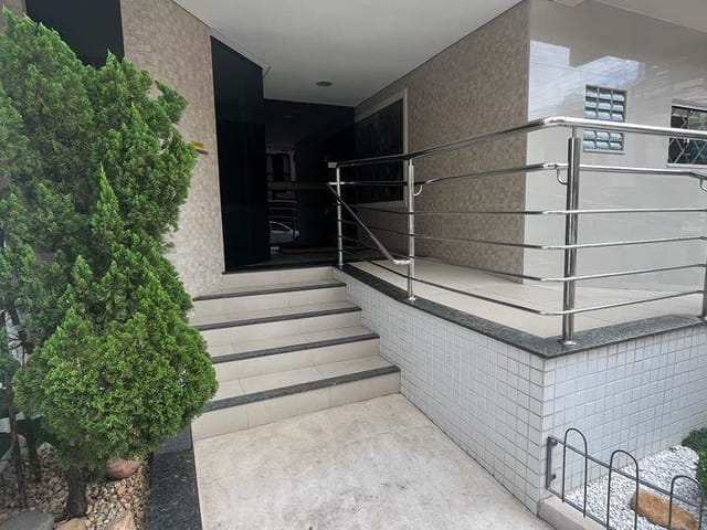 Apartamento com 165m² 3 quartos e 2 banheiros, à venda, no bairro Centro em Balneário Camboriú