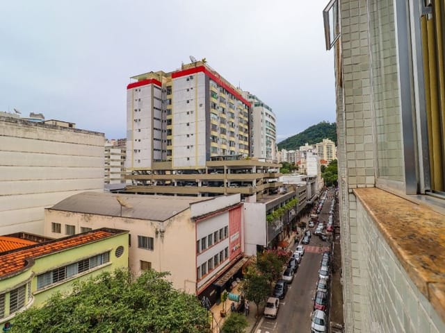 Apartamento 1 quarto e 1 banheiro, para alugar, no bairro Centro em Juiz de Fora