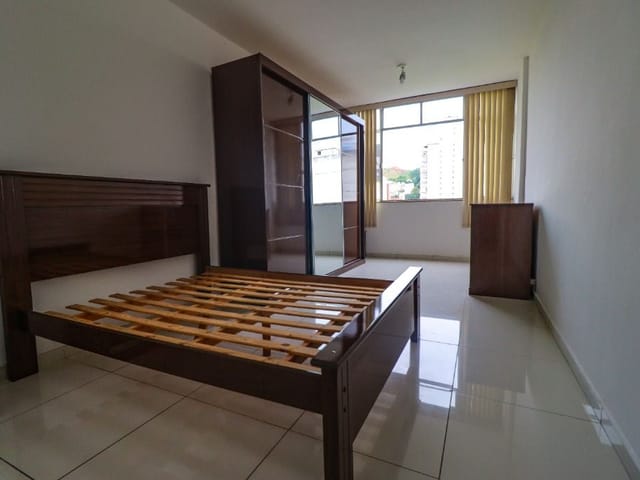 Apartamento 1 quarto e 1 banheiro, para alugar, no bairro Centro em Juiz de Fora