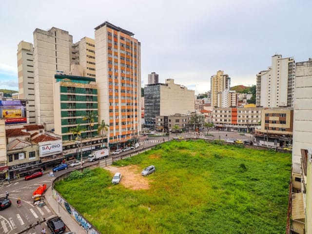 Apartamento 1 quarto e 1 banheiro, para alugar, no bairro Centro em Juiz de Fora