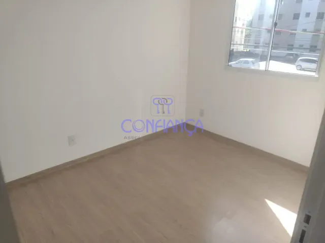 Apartamento 2 quartos e 1 banheiro, para alugar, no bairro Inhoaíba em Rio de Janeiro