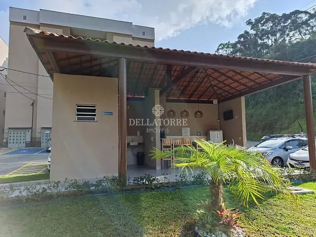 Apartamento 2 quartos e 1 banheiro, à venda, no bairro Pimenteiras em Teresópolis