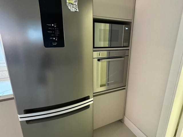 Apartamento com 131m² 4 quartos e 3 banheiros, à venda, no bairro Centro em Balneário Camboriú