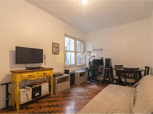 Apartamento 1 quarto e 2 banheiros, à venda, no bairro Cidade Baixa em Porto Alegre